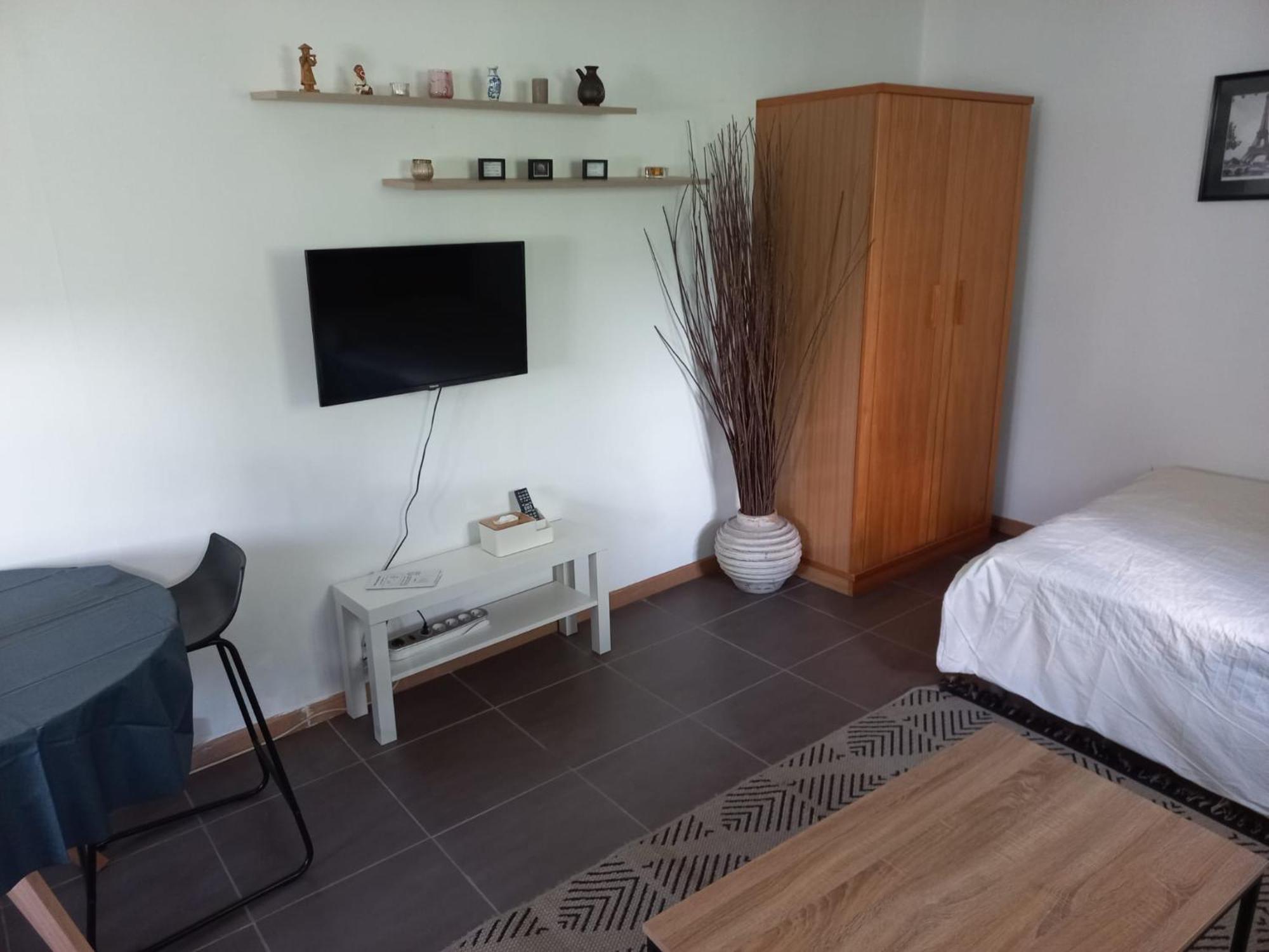 Maisonnette Au Calme Gennevilliers Dış mekan fotoğraf