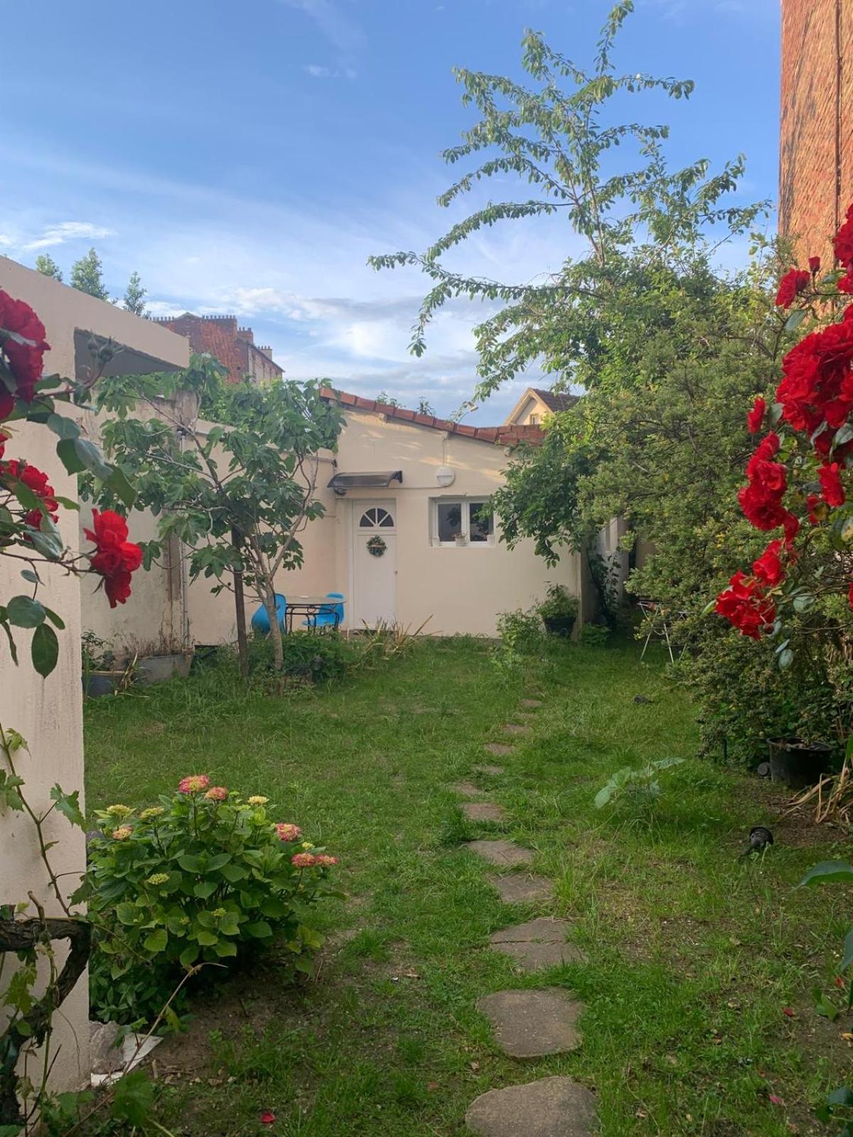 Maisonnette Au Calme Gennevilliers Dış mekan fotoğraf